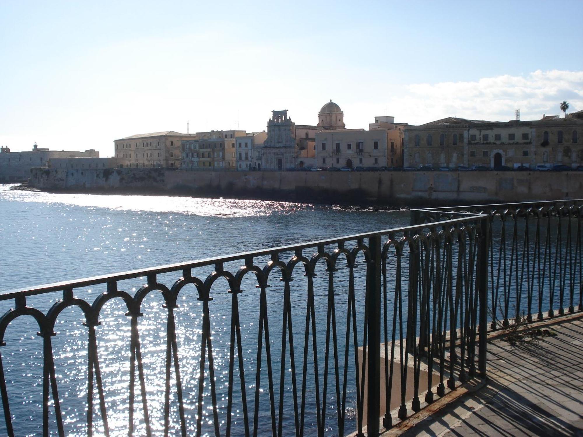 Residenza Levante Сиракузы Экстерьер фото